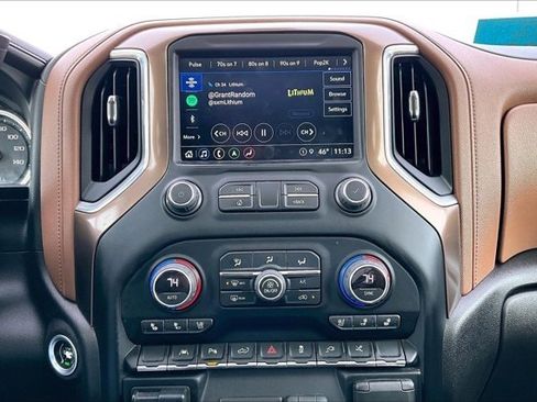 Used 2022 Chevrolet Silverado 1500 High Country image 16