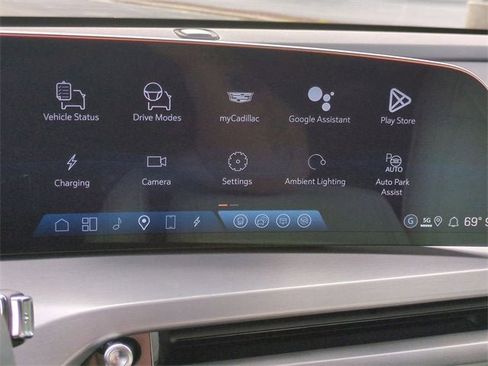 New 2026 Cadillac Vistiq Luxury image 13