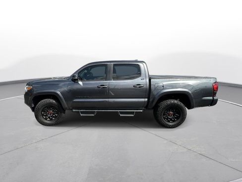 Certified 2022 Toyota Tacoma SR5 w/ Technology Package image 9