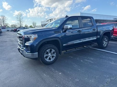 Used 2021 GMC Sierra 1500 4x4 Crew Cab w/ Sierra Value Package image 10