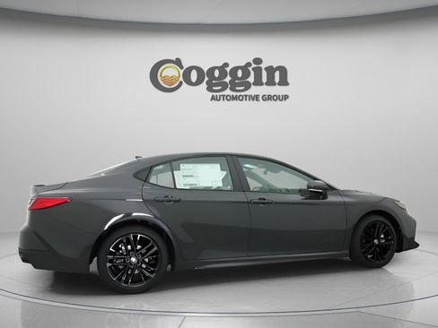 New 2026 Toyota Camry SE FWD image 20
