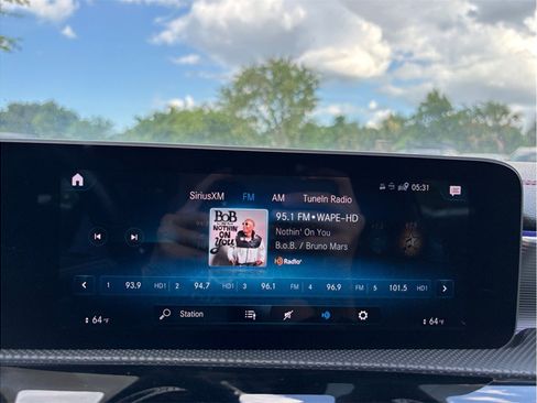 Used 2020 Mercedes-Benz CLA 250 image 28