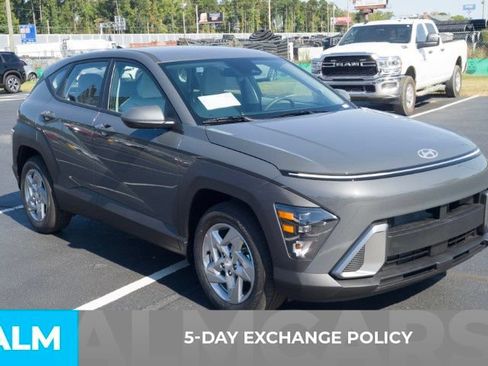 Used 2026 Hyundai Kona SE FWD image 3