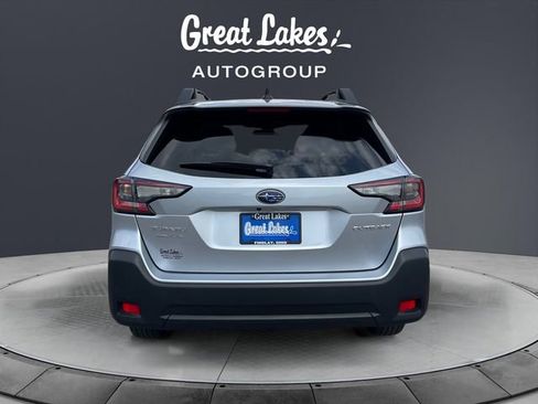 Used 2024 Subaru Outback Premium AWD/4WD image 4