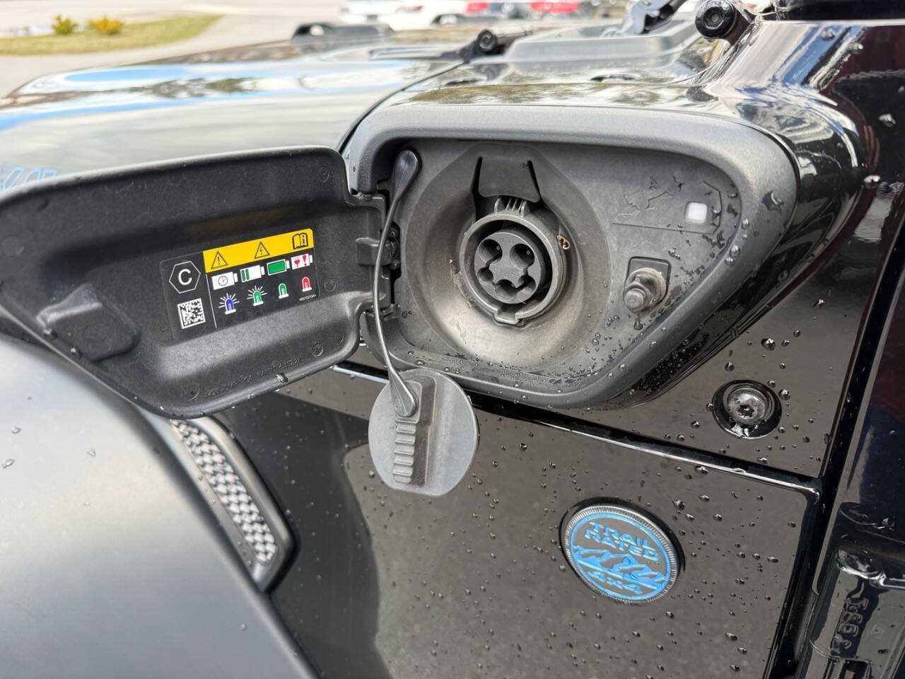 Used 2023 Jeep Wrangler Unlimited w/ Cold Weather Group AWD/4WD image 22