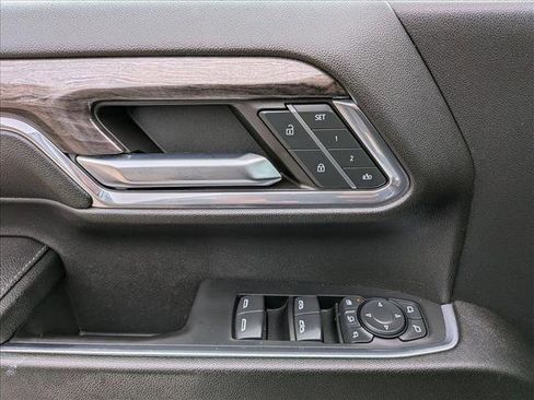 Used 2024 Chevrolet Silverado 2500 LTZ w/ LTZ Plus Package image 15