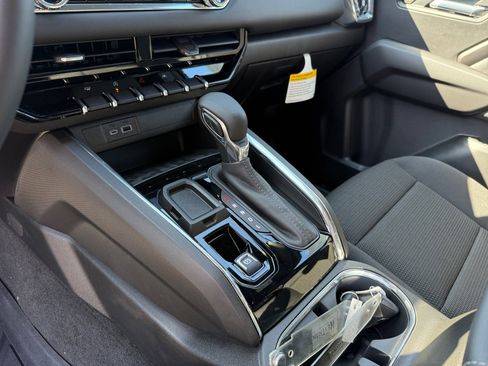 New 2026 GMC Canyon Elevation w/ Convenience Package image 13