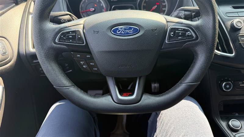 Used 2017 Ford Focus ST FWD image 29