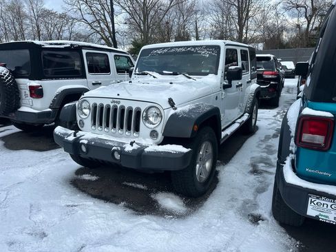 Used 2017 Jeep Wrangler Unlimited Sport w/ Quick Order Package 24S image 4