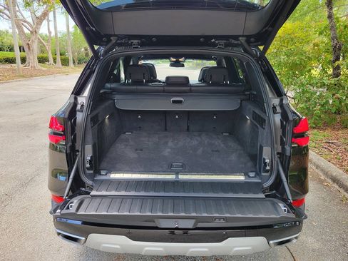 Used 2025 BMW X5 xDrive50e AWD/4WD image 15
