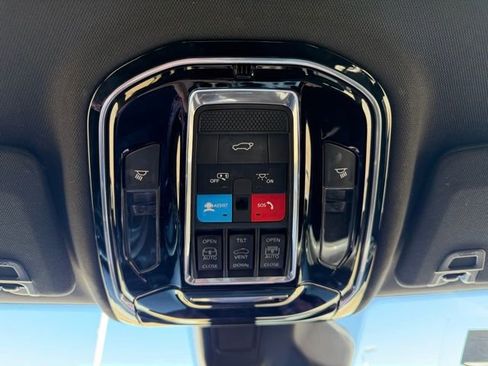 Used 2023 Jeep Grand Cherokee L Overland w/ Trailer Tow Group (B) image 23