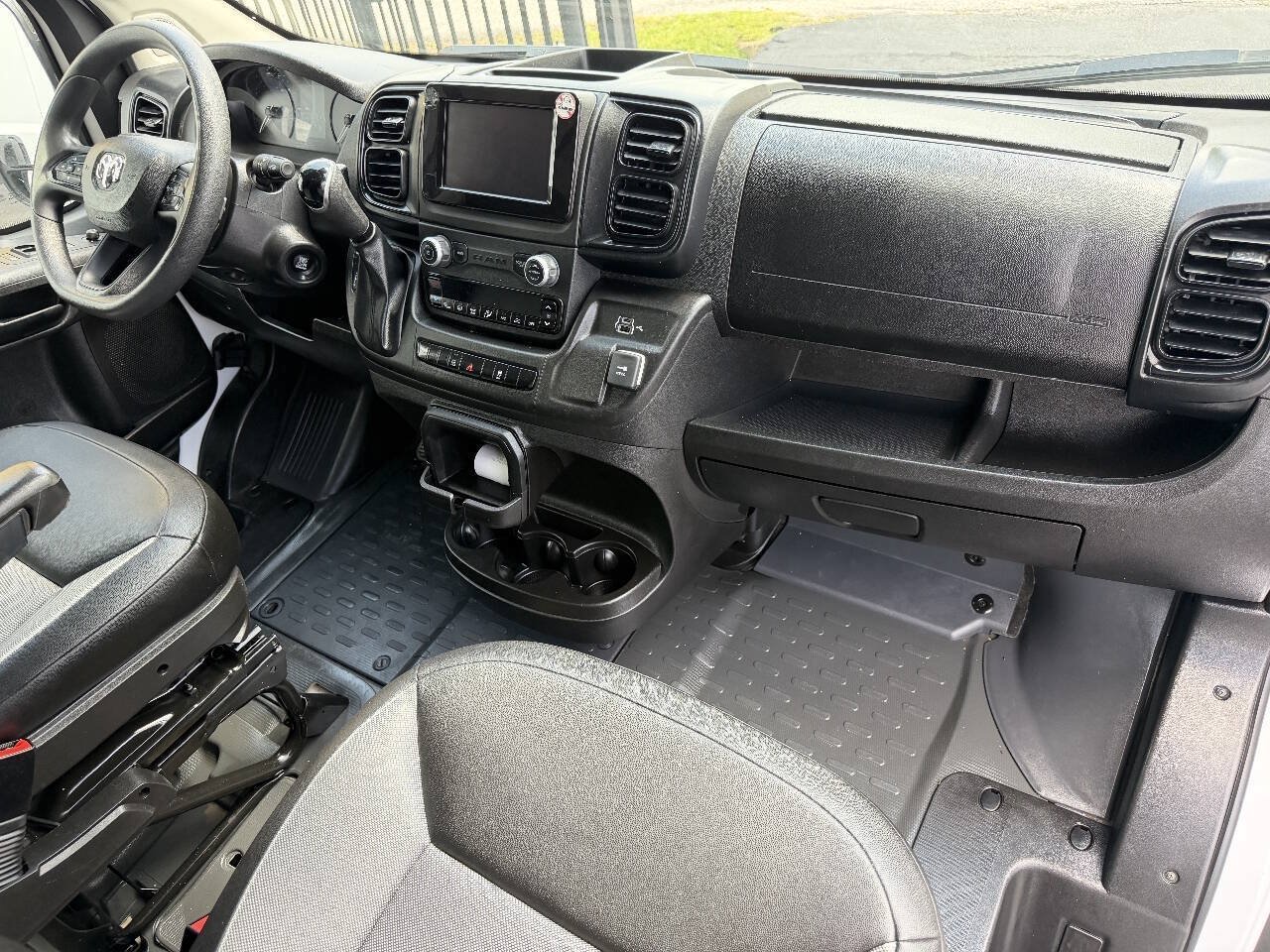 Used 2025 RAM ProMaster 3500 w/ Convenience Group FWD image 17