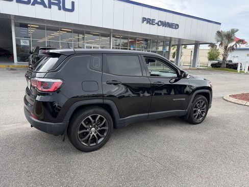 Used 2018 Jeep Compass Sport FWD image 3