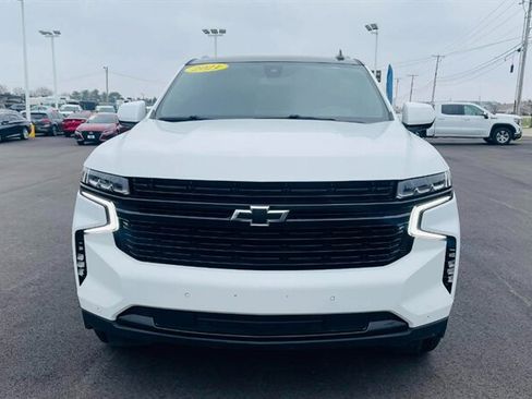 Used 2021 Chevrolet Suburban LT image 8