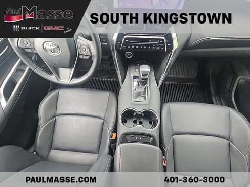 Used 2024 Toyota Venza Nightshade AWD/4WD image 17