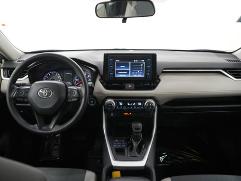 Used 2019 Toyota RAV4 XLE AWD/4WD image 15