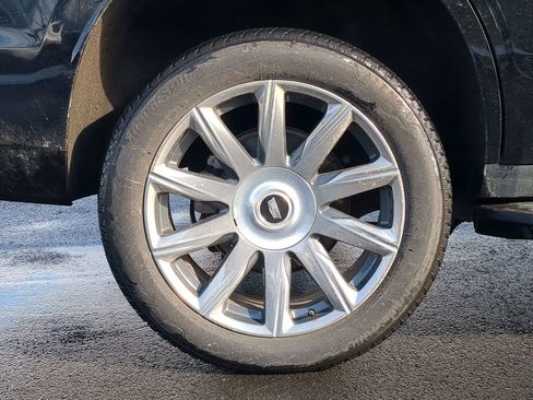 Used 2023 Cadillac Escalade Premium Luxury Platinum image 14