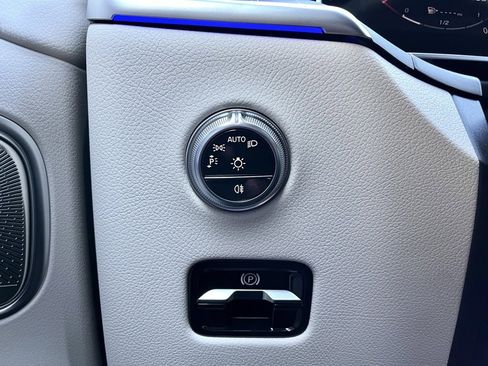 Certified 2025 Mercedes-Benz GLC 350e 4MATIC image 19