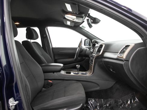 Used 2015 Jeep Grand Cherokee Laredo w/ Quick Order Package 23E AWD/4WD image 12