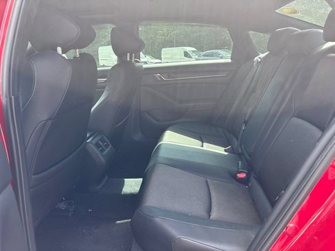 Used 2018 Honda Accord Sport image 14