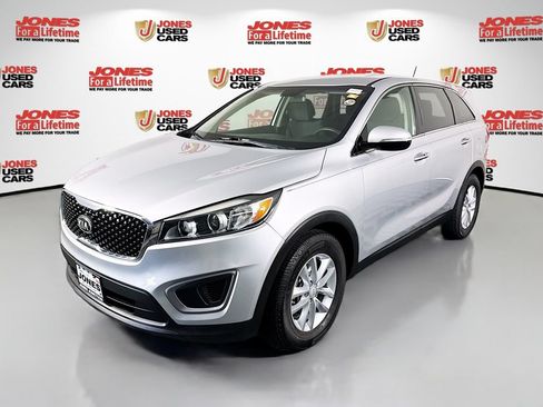 Used 2016 Kia Sorento L FWD image 10