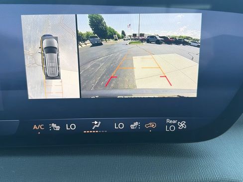 Certified 2025 Buick Enclave Preferred FWD image 27