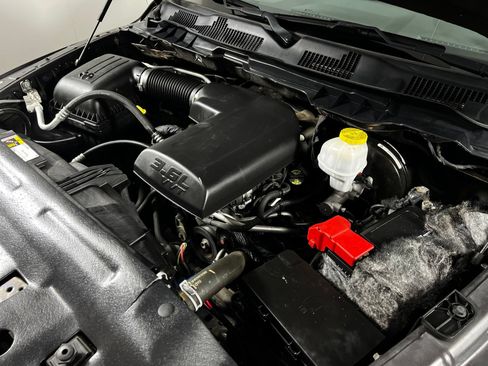 Used 2019 RAM 1500 Tradesman w/ Tradesman SXT Package AWD/4WD image 11