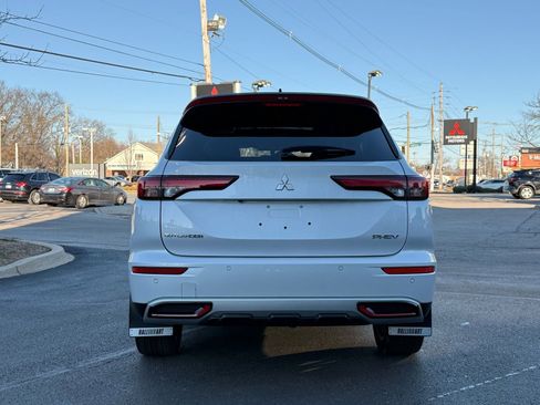 Used 2024 Mitsubishi Outlander SEL image 10