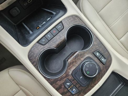 Used 2023 GMC Acadia Denali AWD/4WD image 23