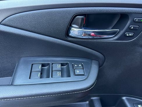 Certified 2023 Honda Ridgeline RTL image 5