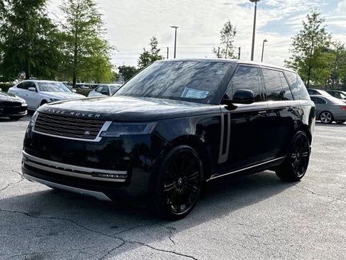 Used 2025 Land Rover Range Rover SE AWD/4WD image 7