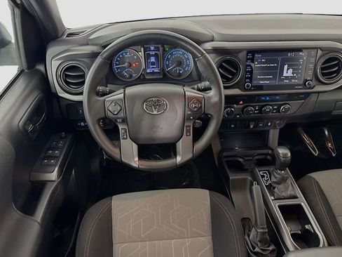 Used 2021 Toyota Tacoma TRD Off-Road image 23