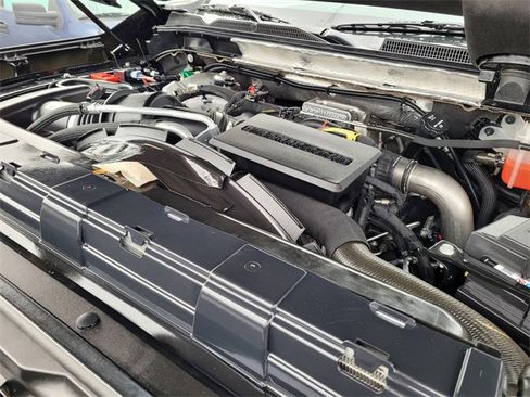 Used 2020 GMC Sierra 3500 Denali w/ Denali Ultimate Package image 34