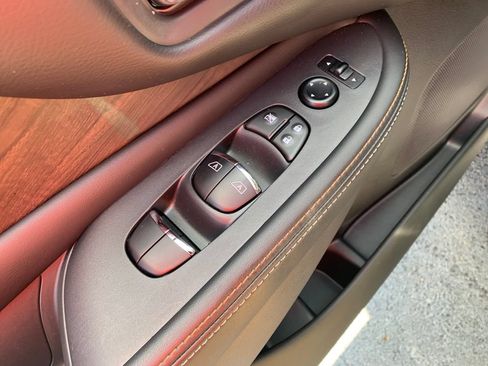 Used 2024 Nissan Murano Platinum w/ Cargo Package FWD image 20