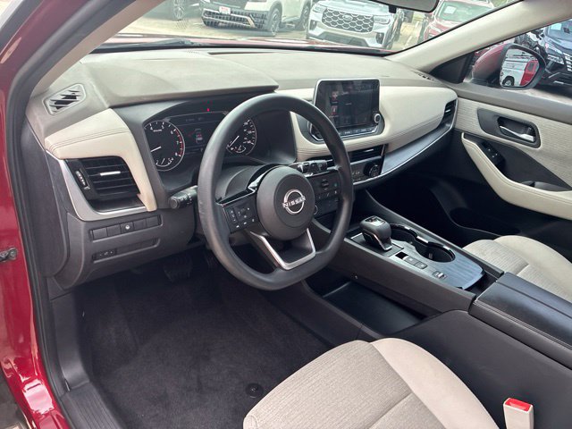 Used 2023 Nissan Rogue SV FWD image 18