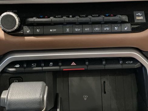 Used 2025 Toyota Tundra 1794 Edition image 21