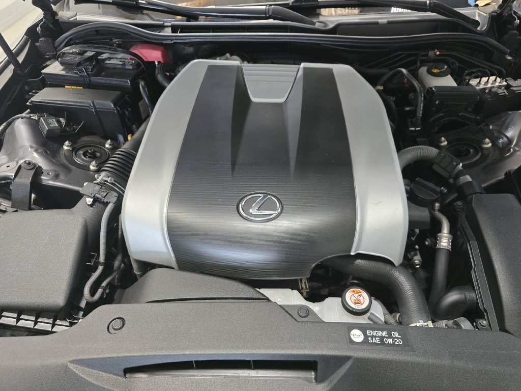 Used 2023 Lexus IS 350 F Sport w/ Navigation Package RWD image 8