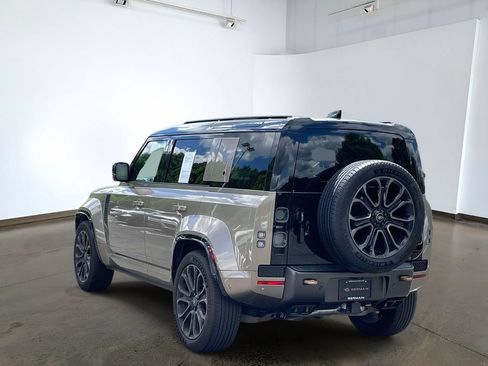 Used 2025 Land Rover Defender 110 AWD/4WD image 6