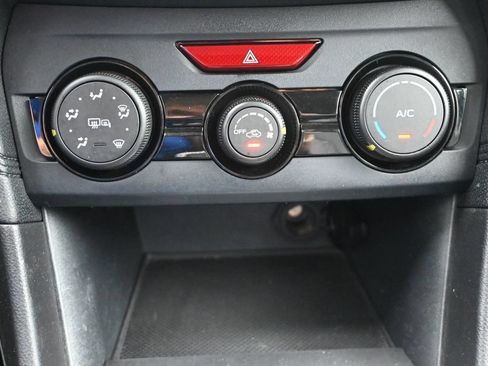 Used 2018 Subaru Crosstrek 2.0i Premium w/ Popular Package #2 AWD/4WD image 18