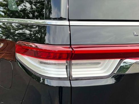 Used 2024 Lincoln Navigator Black Label AWD/4WD image 13