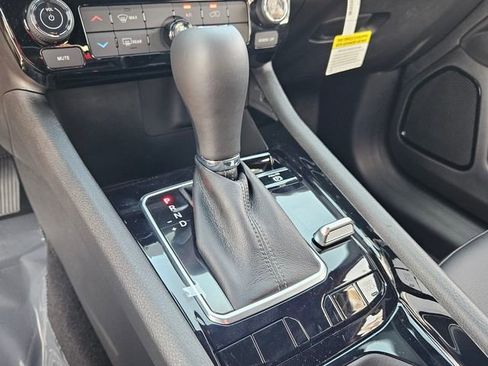 New 2026 Jeep Compass Latitude image 11