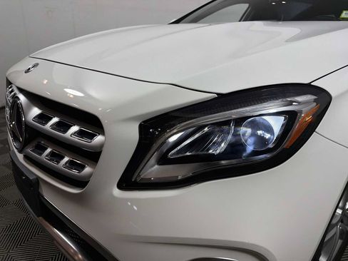 Used 2020 Mercedes-Benz GLA 250 4MATIC image 27