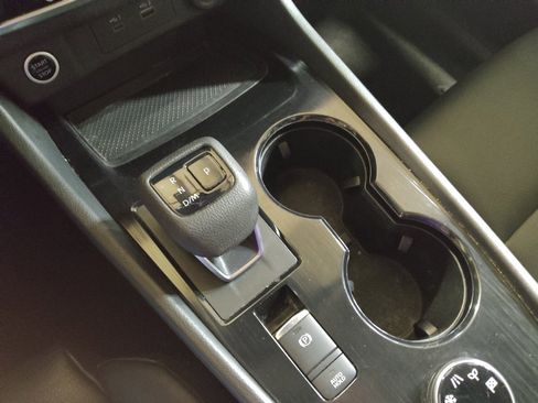 Used 2021 Nissan Rogue SV w/ Premium Package image 26