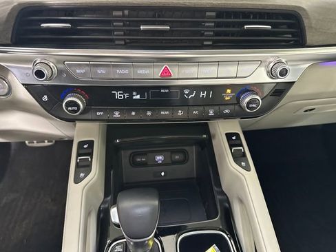 Used 2022 Kia Telluride SX w/ Towing Package image 40