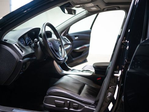 Used 2015 Acura TLX V6 w/ Technology Package FWD image 22