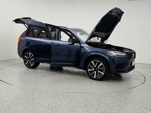 Used 2023 Volvo XC90 T8 Plus w/ Protection Package Premier AWD/4WD image 10