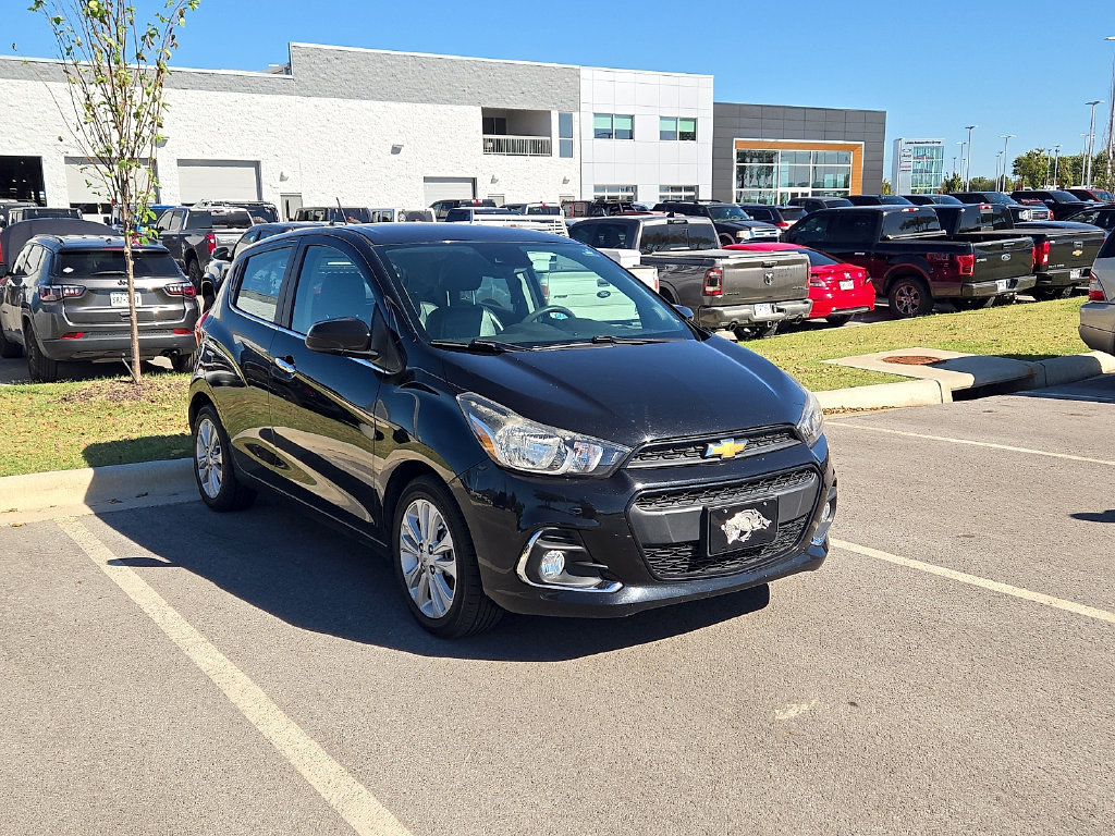 Used 2017 Chevrolet Spark LT w/ Driver Confidence Package FWD image 4