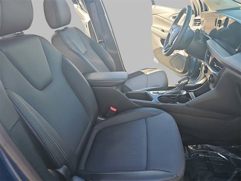 Certified 2024 Buick Encore GX Preferred w/ Comfort Package image 10