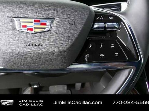 Certified 2026 Cadillac Escalade Luxury image 11