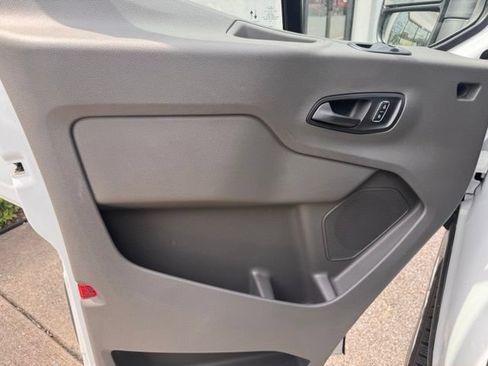 Used 2024 Ford Transit 250 Low Roof w/ Exterior Upgrade Package RWD image 16
